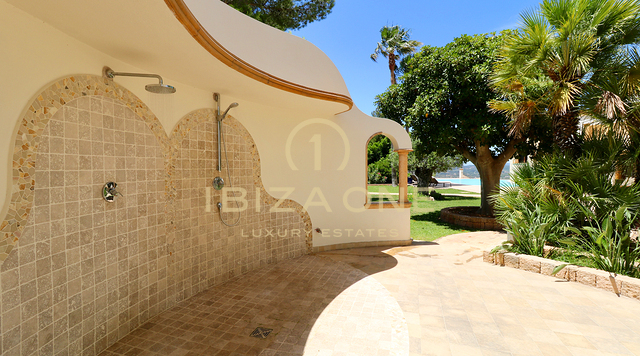 Luxusimmobilie in geschlossener Urbanisation nahe Ibiza-Stadt mit Blick aufs Meer und Dalt Vila zu verkaufen, Ibiza - Luxusimmobilie in geschlossener Urbanisation nahe Ibiza-Stadt mit Blick aufs Meer und Dalt Vila zu vermieten, Ibiza -
