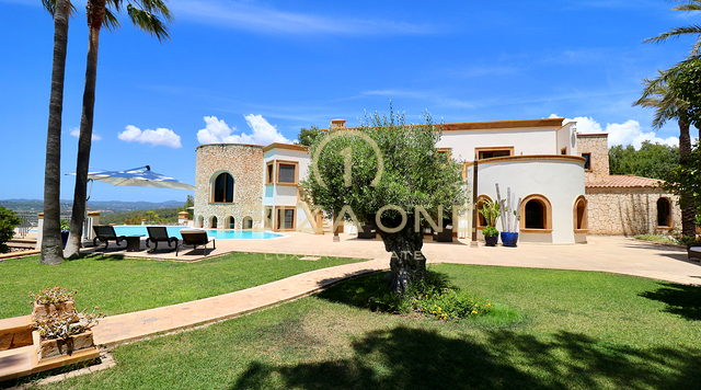 Luxusimmobilie in geschlossener Urbanisation nahe Ibiza-Stadt mit Blick aufs Meer und Dalt Vila zu verkaufen, Ibiza - Luxusimmobilie in geschlossener Urbanisation nahe Ibiza-Stadt mit Blick aufs Meer und Dalt Vila zu vermieten, Ibiza -