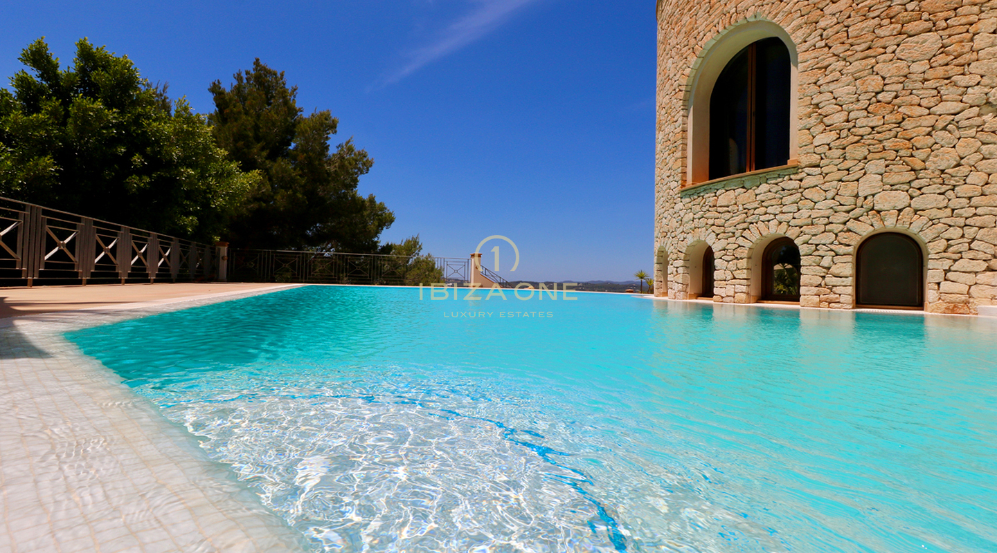 Propriété de luxe dans une urbanisation fermée près de la ville d'Ibiza avec vue sur la mer et Dalt Vila à vendre, Ibiza - Propriété de luxe dans une urbanisation fermée près de la ville d'Ibiza avec vue sur la mer et Dalt Vila à louer, Ibiza -
