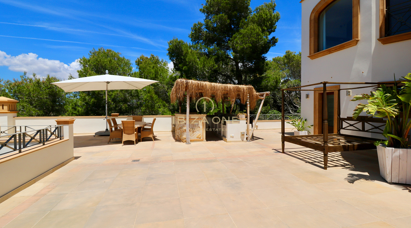 Luxusimmobilie in geschlossener Urbanisation nahe Ibiza-Stadt mit Blick aufs Meer und Dalt Vila zu verkaufen, Ibiza - Luxusimmobilie in geschlossener Urbanisation nahe Ibiza-Stadt mit Blick aufs Meer und Dalt Vila zu vermieten, Ibiza -