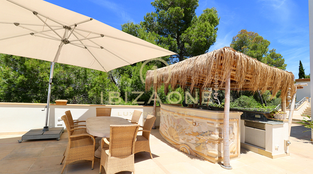 Luxusimmobilie in geschlossener Urbanisation nahe Ibiza-Stadt mit Blick aufs Meer und Dalt Vila zu verkaufen, Ibiza - Luxusimmobilie in geschlossener Urbanisation nahe Ibiza-Stadt mit Blick aufs Meer und Dalt Vila zu vermieten, Ibiza -