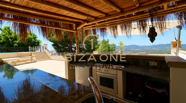 Luxusimmobilie in geschlossener Urbanisation nahe Ibiza-Stadt mit Blick aufs Meer und Dalt Vila zu verkaufen, Ibiza - Luxusimmobilie in geschlossener Urbanisation nahe Ibiza-Stadt mit Blick aufs Meer und Dalt Vila zu vermieten, Ibiza -