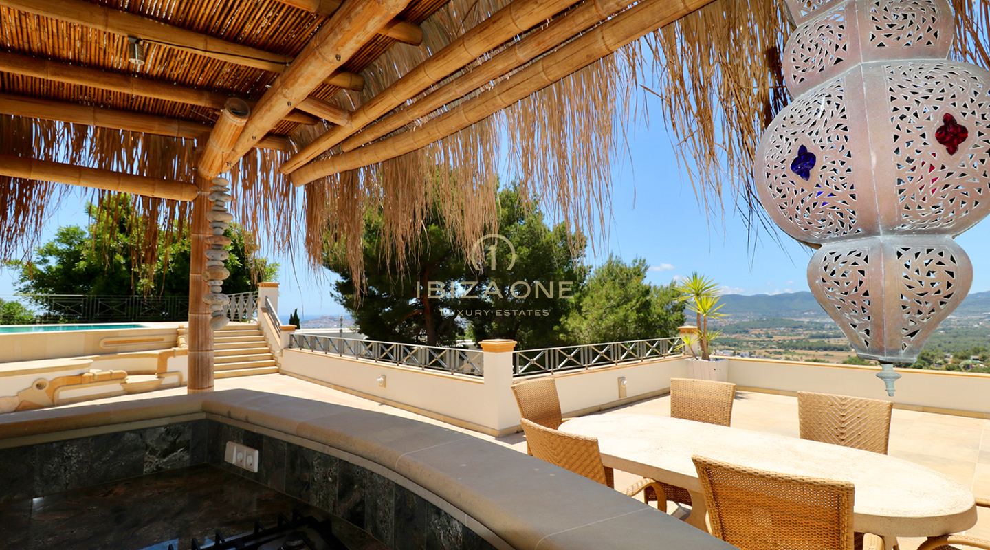 Luxusimmobilie in geschlossener Urbanisation nahe Ibiza-Stadt mit Blick aufs Meer und Dalt Vila zu verkaufen, Ibiza - Luxusimmobilie in geschlossener Urbanisation nahe Ibiza-Stadt mit Blick aufs Meer und Dalt Vila zu vermieten, Ibiza -