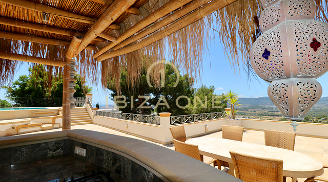 Luxusimmobilie in geschlossener Urbanisation nahe Ibiza-Stadt mit Blick aufs Meer und Dalt Vila zu verkaufen, Ibiza - Luxusimmobilie in geschlossener Urbanisation nahe Ibiza-Stadt mit Blick aufs Meer und Dalt Vila zu vermieten, Ibiza -