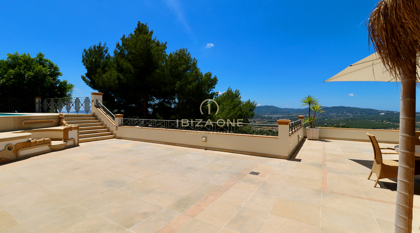 Luxusimmobilie in geschlossener Urbanisation nahe Ibiza-Stadt mit Blick aufs Meer und Dalt Vila zu verkaufen, Ibiza - Luxusimmobilie in geschlossener Urbanisation nahe Ibiza-Stadt mit Blick aufs Meer und Dalt Vila zu vermieten, Ibiza -