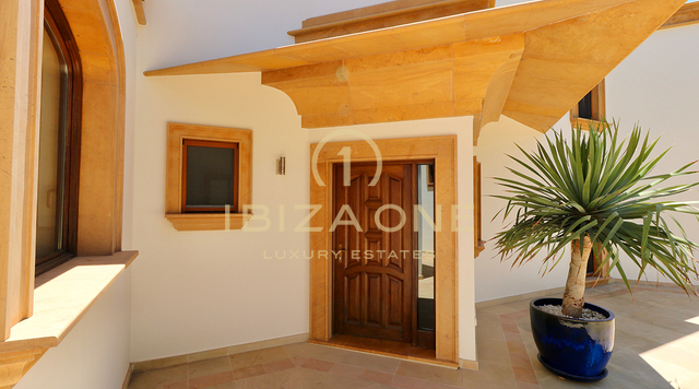 Luxusimmobilie in geschlossener Urbanisation nahe Ibiza-Stadt mit Blick aufs Meer und Dalt Vila zu verkaufen, Ibiza - Luxusimmobilie in geschlossener Urbanisation nahe Ibiza-Stadt mit Blick aufs Meer und Dalt Vila zu vermieten, Ibiza -