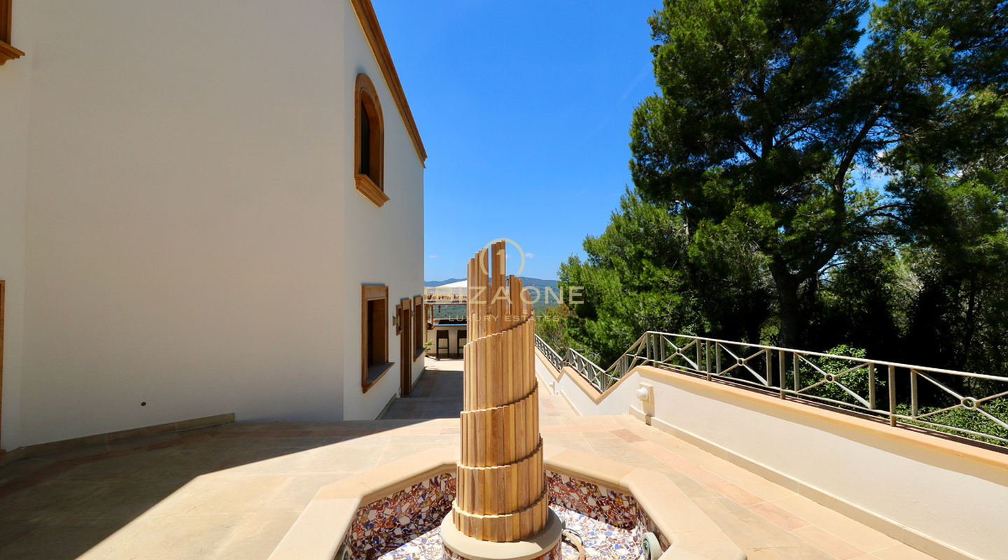Luxusimmobilie in geschlossener Urbanisation nahe Ibiza-Stadt mit Blick aufs Meer und Dalt Vila zu verkaufen, Ibiza - Luxusimmobilie in geschlossener Urbanisation nahe Ibiza-Stadt mit Blick aufs Meer und Dalt Vila zu vermieten, Ibiza -