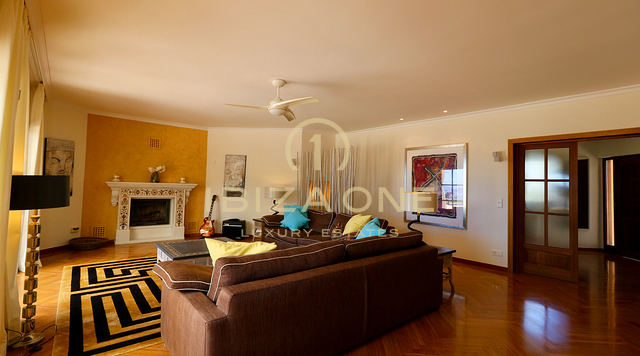 Luxusimmobilie in geschlossener Urbanisation nahe Ibiza-Stadt mit Blick aufs Meer und Dalt Vila zu verkaufen, Ibiza - Luxusimmobilie in geschlossener Urbanisation nahe Ibiza-Stadt mit Blick aufs Meer und Dalt Vila zu vermieten, Ibiza -