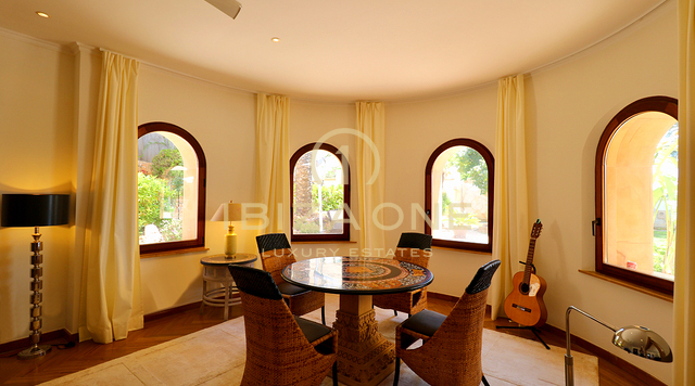 Luxusimmobilie in geschlossener Urbanisation nahe Ibiza-Stadt mit Blick aufs Meer und Dalt Vila zu verkaufen, Ibiza - Luxusimmobilie in geschlossener Urbanisation nahe Ibiza-Stadt mit Blick aufs Meer und Dalt Vila zu vermieten, Ibiza -