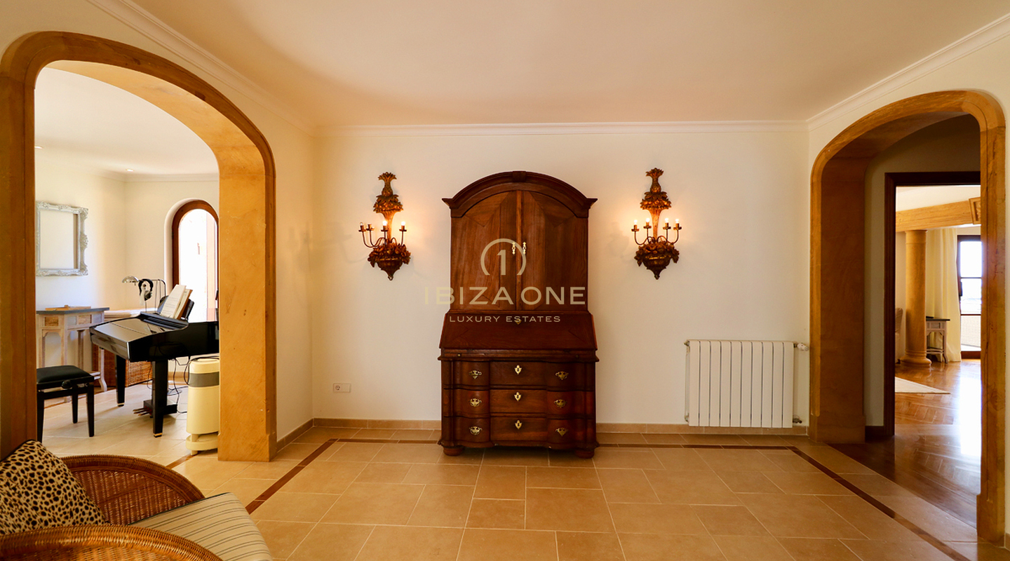 Proprietà di lusso in un complesso residenziale recintato vicino alla città di Ibiza con vista sul mare e su Dalt Vila in vendita, Ibiza - Proprietà di lusso in un complesso residenziale recintato vicino alla città di Ibiza con vista sul mare e su Dalt Vila in affitto, Ibiza -