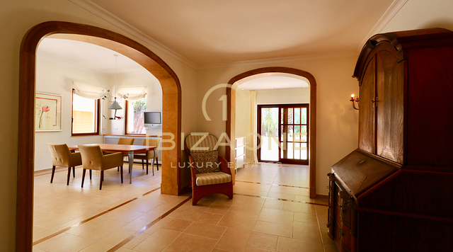 Proprietà di lusso in un complesso residenziale recintato vicino alla città di Ibiza con vista sul mare e su Dalt Vila in vendita, Ibiza - Proprietà di lusso in un complesso residenziale recintato vicino alla città di Ibiza con vista sul mare e su Dalt Vila in affitto, Ibiza -