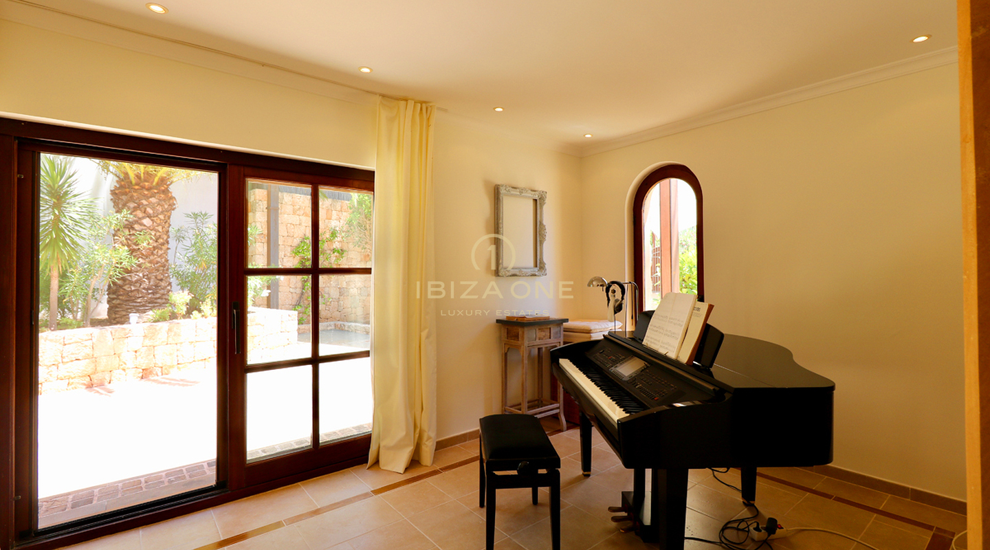 Proprietà di lusso in un complesso residenziale recintato vicino alla città di Ibiza con vista sul mare e su Dalt Vila in vendita, Ibiza - Proprietà di lusso in un complesso residenziale recintato vicino alla città di Ibiza con vista sul mare e su Dalt Vila in affitto, Ibiza -
