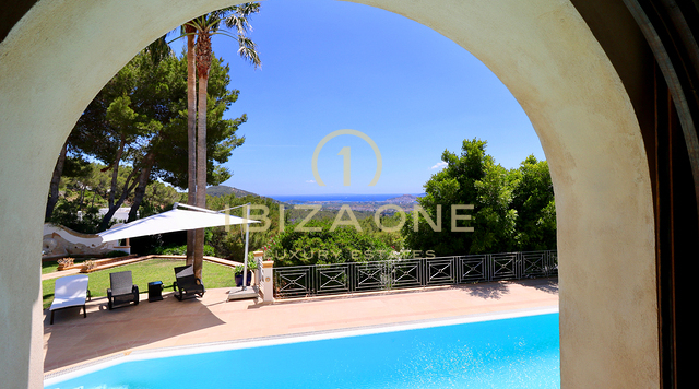 Propriété de luxe dans une urbanisation fermée près de la ville d'Ibiza avec vue sur la mer et Dalt Vila à vendre, Ibiza - Propriété de luxe dans une urbanisation fermée près de la ville d'Ibiza avec vue sur la mer et Dalt Vila à louer, Ibiza -