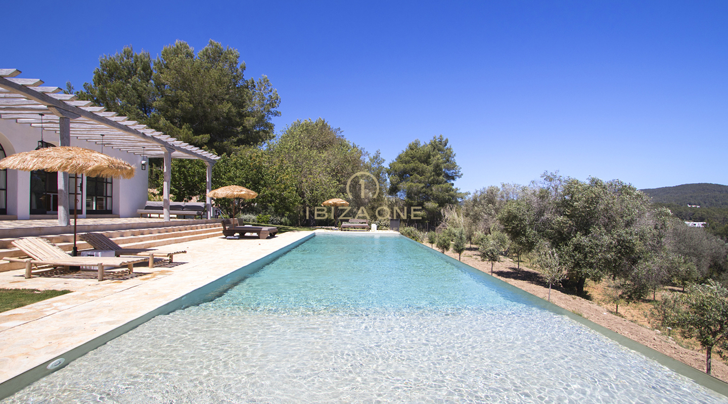 Prachtige nieuw gebouwde luxe finca/huis in Blakstad op een perceel van 24.000m2 te koop, Ibiza - Prachtige nieuw gebouwde luxe finca/huis in Blakstad op een perceel van 24.000m2 te huur, Ibiza