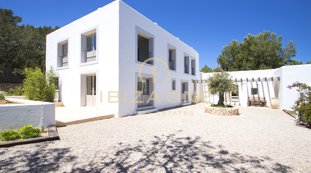 Prachtige nieuw gebouwde luxe finca/huis in Blakstad op een perceel van 24.000m2 te koop, Ibiza - Prachtige nieuw gebouwde luxe finca/huis in Blakstad op een perceel van 24.000m2 te huur, Ibiza