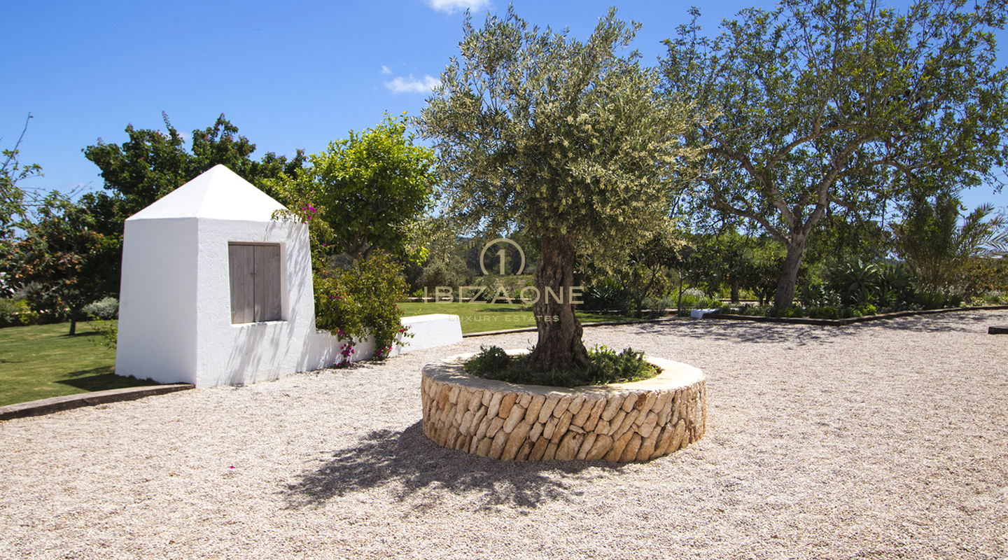 Prachtige nieuw gebouwde luxe finca/huis in Blakstad op een perceel van 24.000m2 te koop, Ibiza - Prachtige nieuw gebouwde luxe finca/huis in Blakstad op een perceel van 24.000m2 te huur, Ibiza