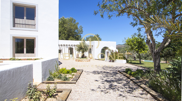 Splendida finca/casa di lusso di nuova costruzione a Blakstad su un terreno di 24.000 m2 in vendita, Ibiza - Splendida finca/casa di lusso di nuova costruzione a Blakstad su un terreno di 24.000 m2 in affitto, Ibiza