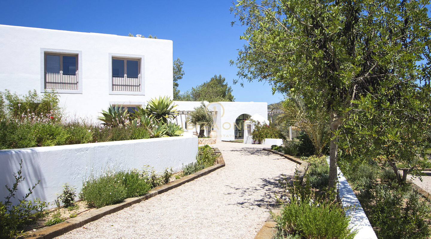 Splendida finca/casa di lusso di nuova costruzione a Blakstad su un terreno di 24.000 m2 in vendita, Ibiza - Splendida finca/casa di lusso di nuova costruzione a Blakstad su un terreno di 24.000 m2 in affitto, Ibiza