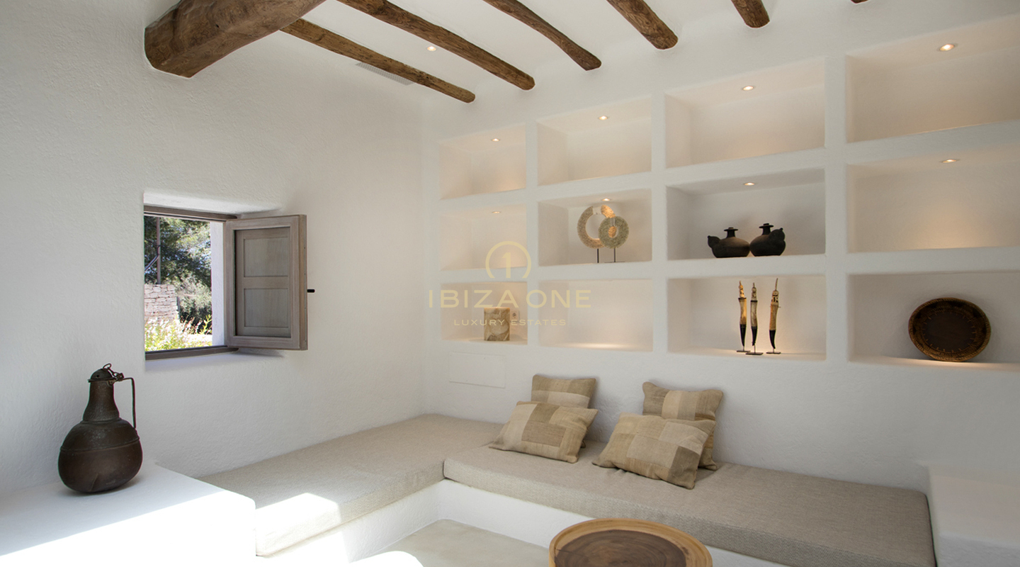 Prachtige nieuw gebouwde luxe finca/huis in Blakstad op een perceel van 24.000m2 te koop, Ibiza - Prachtige nieuw gebouwde luxe finca/huis in Blakstad op een perceel van 24.000m2 te huur, Ibiza