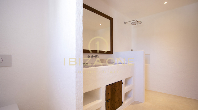 Prachtige nieuw gebouwde luxe finca/huis in Blakstad op een perceel van 24.000m2 te koop, Ibiza - Prachtige nieuw gebouwde luxe finca/huis in Blakstad op een perceel van 24.000m2 te huur, Ibiza