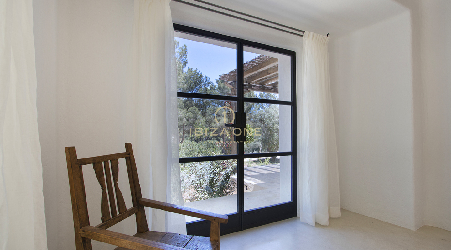 Finca / maison de luxe nouvellement construite à Blakstad avec maison d'hôtes près de la ville d'Ibiza à vendre, Ibiza - Finca / maison de luxe nouvellement construite à Blakstad avec maison d'hôtes près de la ville d'Ibiza à louer, Ibiza