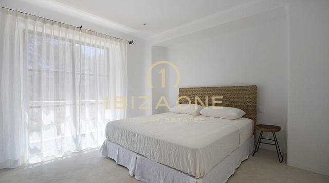 Neu gebaute Luxus-Finca/Haus in Blakstad mit Gästehaus in der Nähe von Ibiza-Stadt zu verkaufen, Ibiza - Neu gebaute Luxus-Finca/Haus in Blakstad mit Gästehaus in der Nähe von Ibiza-Stadt zu vermieten, Ibiza