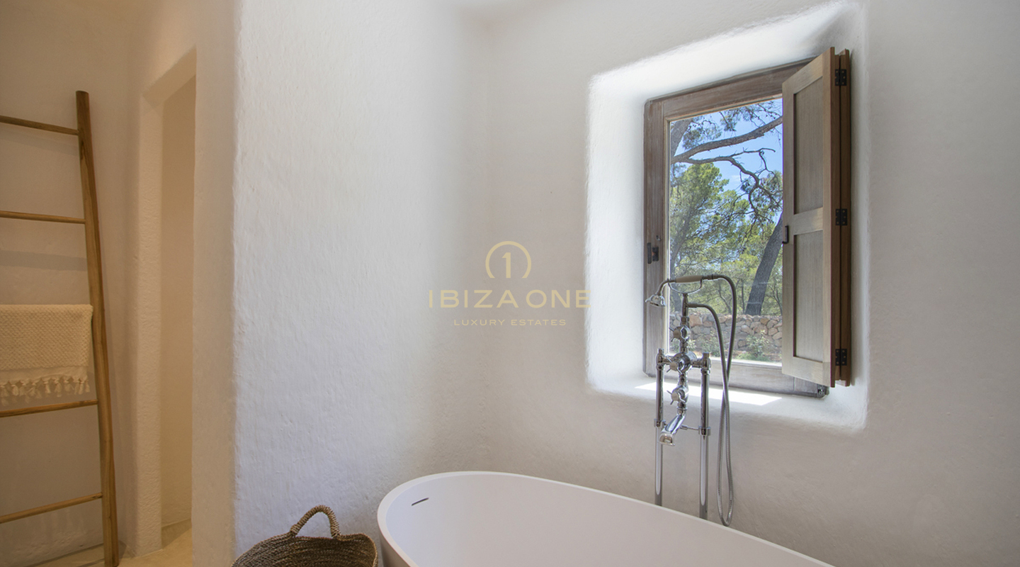 Nieuw gebouwde luxe finca/woning met gastenverblijf in Blakstad, vlakbij Ibiza-stad, te koop, Ibiza - Nieuw gebouwde luxe finca/woning met gastenverblijf in Blakstad, vlakbij Ibiza-stad, te huur, Ibiza
