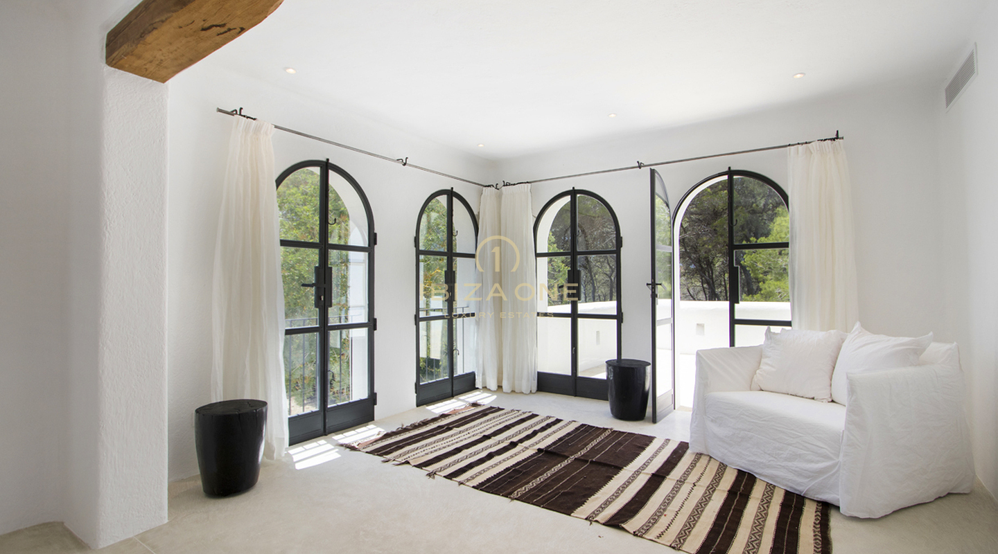 Finca / maison de luxe nouvellement construite à Blakstad avec maison d'hôtes près de la ville d'Ibiza à vendre, Ibiza - Finca / maison de luxe nouvellement construite à Blakstad avec maison d'hôtes près de la ville d'Ibiza à louer, Ibiza