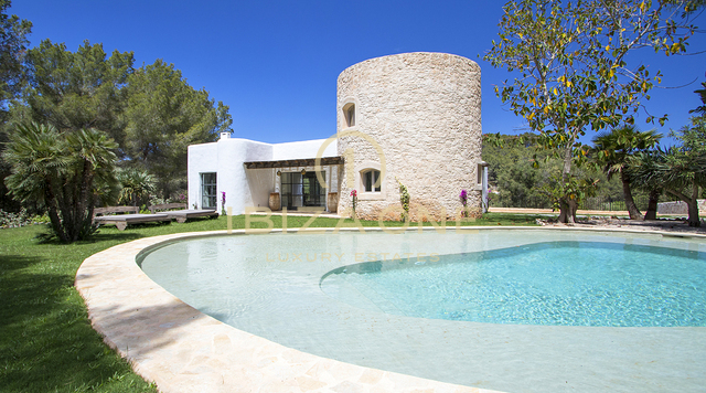 Finca / maison de luxe nouvellement construite à Blakstad avec maison d'hôtes près de la ville d'Ibiza à vendre, Ibiza - Finca / maison de luxe nouvellement construite à Blakstad avec maison d'hôtes près de la ville d'Ibiza à louer, Ibiza