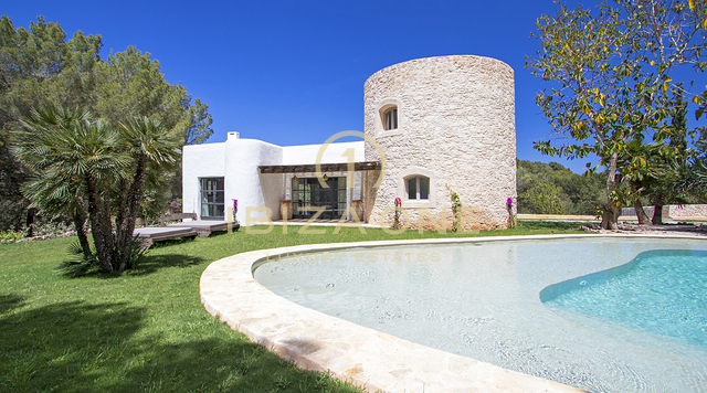 Neu gebaute Luxus-Finca/Haus in Blakstad mit Gästehaus in der Nähe von Ibiza-Stadt zu verkaufen, Ibiza - Neu gebaute Luxus-Finca/Haus in Blakstad mit Gästehaus in der Nähe von Ibiza-Stadt zu vermieten, Ibiza