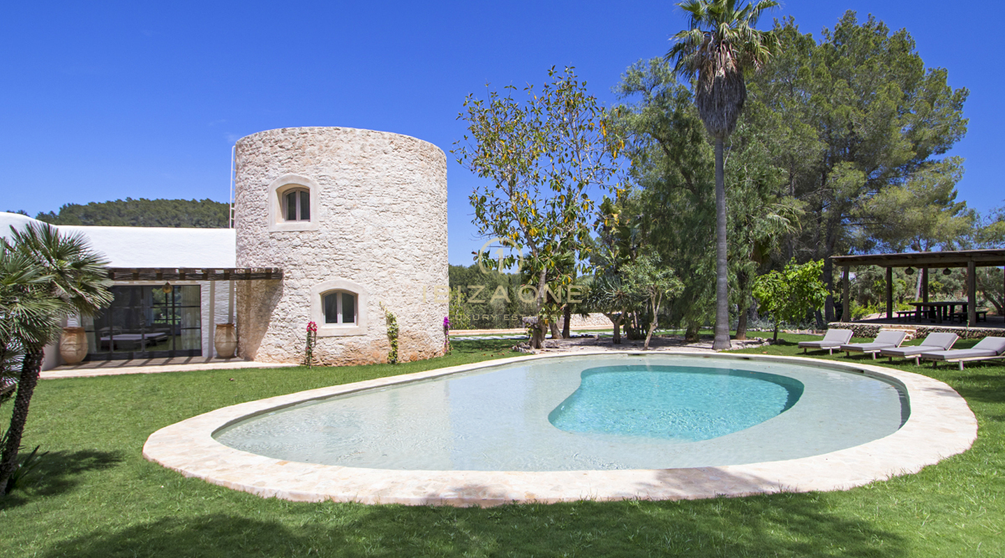 Nieuw gebouwde luxe finca/woning met gastenverblijf in Blakstad, vlakbij Ibiza-stad, te koop, Ibiza - Nieuw gebouwde luxe finca/woning met gastenverblijf in Blakstad, vlakbij Ibiza-stad, te huur, Ibiza