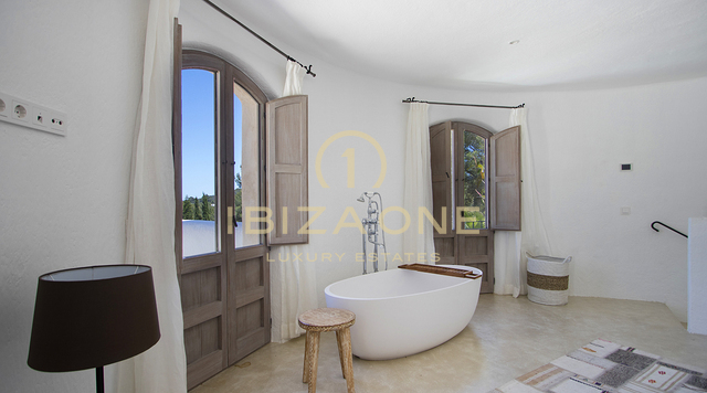 Neu gebaute Luxus-Finca/Haus in Blakstad mit Gästehaus in der Nähe von Ibiza-Stadt zu verkaufen, Ibiza - Neu gebaute Luxus-Finca/Haus in Blakstad mit Gästehaus in der Nähe von Ibiza-Stadt zu vermieten, Ibiza