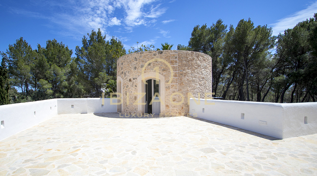 Finca / casa de lujo de nueva construcción en Blakstad con casa de invitados cerca de la ciudad de Ibiza en venta, Ibiza - Finca / casa de lujo de nueva construcción en Blakstad con casa de invitados cerca de la ciudad de Ibiza en alquiler, Ibiza