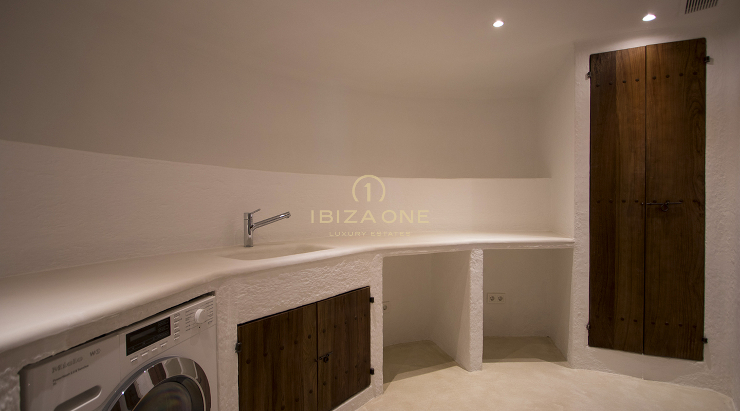 Newly built luxury Blakstad finca / house with guest house near Ibiza town for sale, Ibiza - Newly built luxury Blakstad finca / house with guest house near Ibiza town for rent, Ibiza