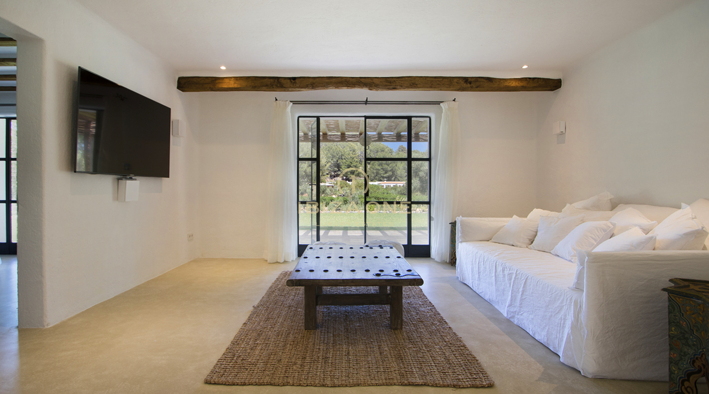 Newly built luxury Blakstad finca / house with guest house near Ibiza town for sale, Ibiza - Newly built luxury Blakstad finca / house with guest house near Ibiza town for rent, Ibiza