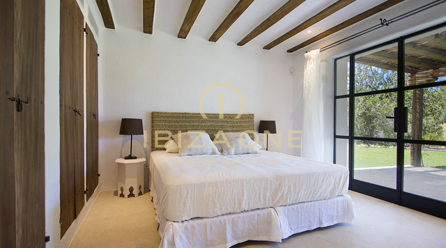 Nieuw gebouwde luxe finca/woning met gastenverblijf in Blakstad, vlakbij Ibiza-stad, te koop, Ibiza - Nieuw gebouwde luxe finca/woning met gastenverblijf in Blakstad, vlakbij Ibiza-stad, te huur, Ibiza