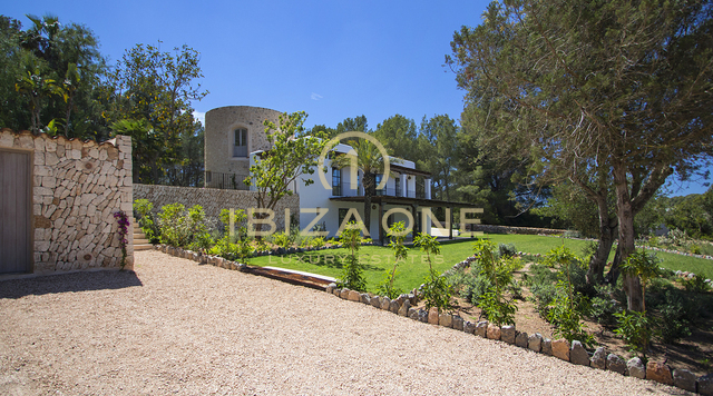 Neu gebaute Luxus-Finca/Haus in Blakstad mit Gästehaus in der Nähe von Ibiza-Stadt zu verkaufen, Ibiza - Neu gebaute Luxus-Finca/Haus in Blakstad mit Gästehaus in der Nähe von Ibiza-Stadt zu vermieten, Ibiza