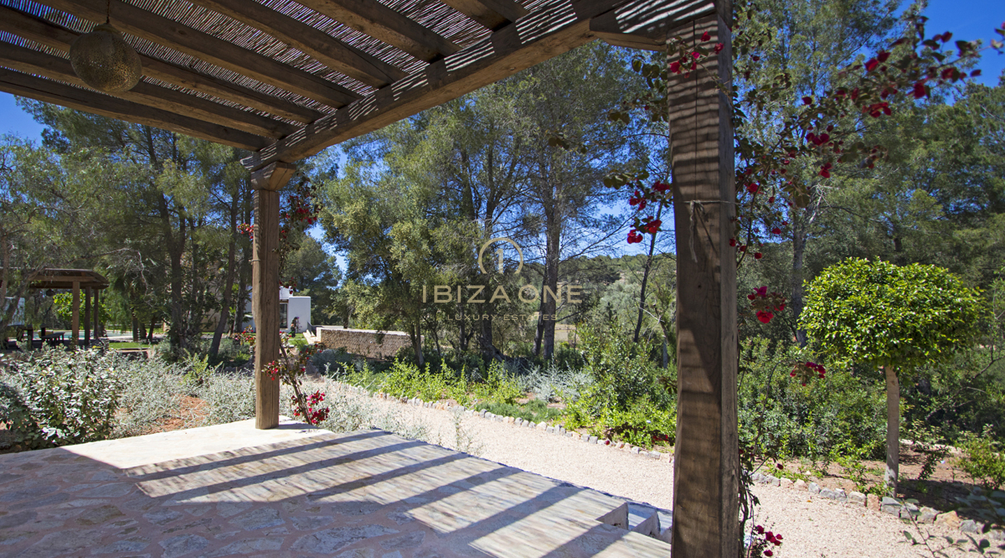 Finca / casa de lujo de nueva construcción en Blakstad con casa de invitados cerca de la ciudad de Ibiza en venta, Ibiza - Finca / casa de lujo de nueva construcción en Blakstad con casa de invitados cerca de la ciudad de Ibiza en alquiler, Ibiza