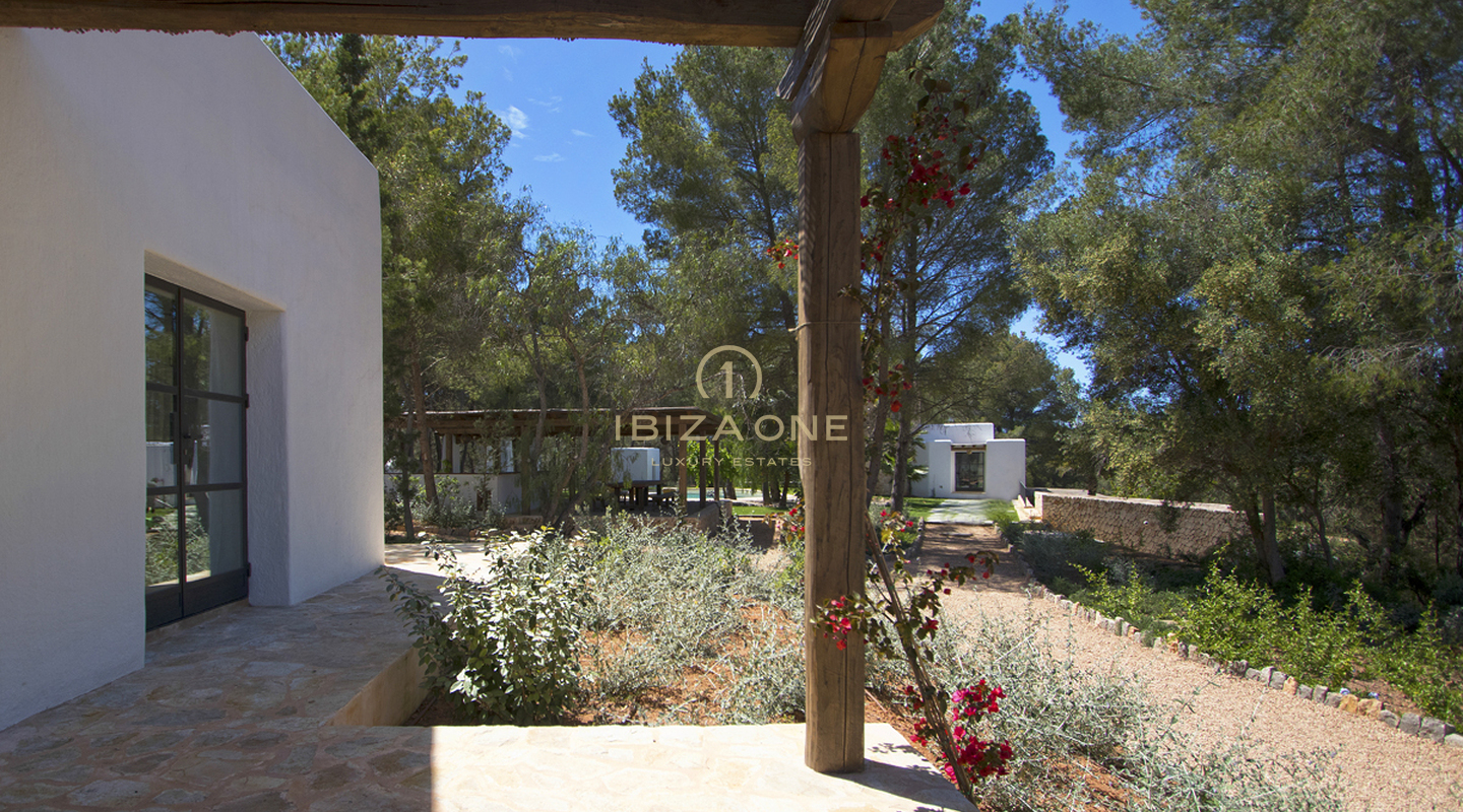 Neu gebaute Luxus-Finca/Haus in Blakstad mit Gästehaus in der Nähe von Ibiza-Stadt zu verkaufen, Ibiza - Neu gebaute Luxus-Finca/Haus in Blakstad mit Gästehaus in der Nähe von Ibiza-Stadt zu vermieten, Ibiza