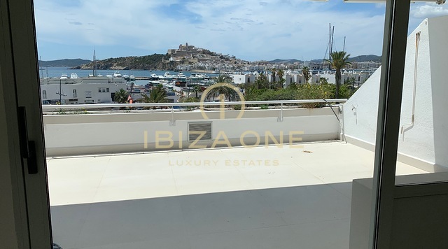 Luxe appartement met 3 slaapkamers aan de Paseo Maritimo met uitzicht op Dalt Vila en de zee te koop, Ibiza - Luxe appartement met 3 slaapkamers aan de Paseo Maritimo met uitzicht op Dalt Vila en de zee te huur, Ibiza