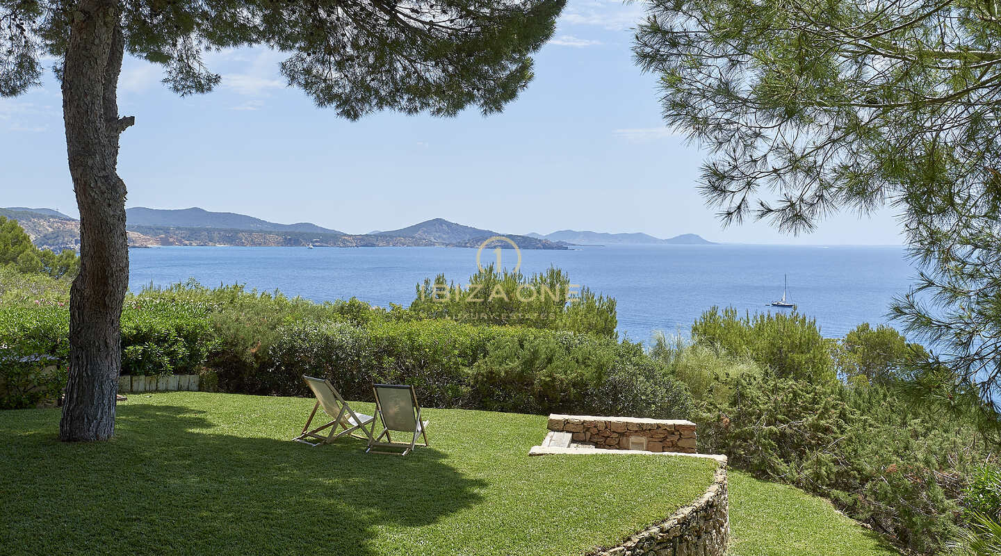 Villa in erster Meereslinie mit privatem Meerzugang zu verkaufen, Ibiza - Wasserhaus mit privatem Meerzugang zu verkaufen, Ibiza - Villa am Strand mit privatem Meerzugang zu verkaufen, Ibiza - Villa in erster Meereslinie mit privatem Meerzugang zu vermieten, Ibiza - Wasserhaus mit privatem Meerzugang zu vermieten, Ibiza - Villa am Strand mit privatem Meerzugang zu vermieten, Ibiza