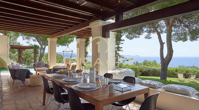 Villa en primera línea de mar con acceso privado al mar en venta, Ibiza - Waterhouse con acceso privado al mar en venta, Ibiza - Villa en primera línea de mar con acceso privado al mar en venta, Ibiza - Villa en primera línea de mar con acceso privado al mar en alquiler, Ibiza - Waterhouse con acceso privado al mar en alquiler, Ibiza - Villa en primera línea de playa con acceso privado al mar en alquiler, Ibiza