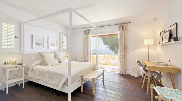 Villa in erster Meereslinie mit privatem Meerzugang zu verkaufen, Ibiza - Wasserhaus mit privatem Meerzugang zu verkaufen, Ibiza - Villa am Strand mit privatem Meerzugang zu verkaufen, Ibiza - Villa in erster Meereslinie mit privatem Meerzugang zu vermieten, Ibiza - Wasserhaus mit privatem Meerzugang zu vermieten, Ibiza - Villa am Strand mit privatem Meerzugang zu vermieten, Ibiza