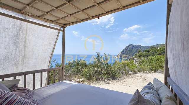Villa aan de eerste zeelijn met privétoegang tot de zee te koop, Ibiza - Waterhouse met privétoegang tot de zee te koop, Ibiza - Villa aan het strand met privétoegang tot de zee te koop, Ibiza - Villa aan het strand met privétoegang tot de zee te huur, Ibiza - Waterhouse met privétoegang tot de zee te huur, Ibiza - Villa aan het strand met privétoegang tot de zee te huur, Ibiza