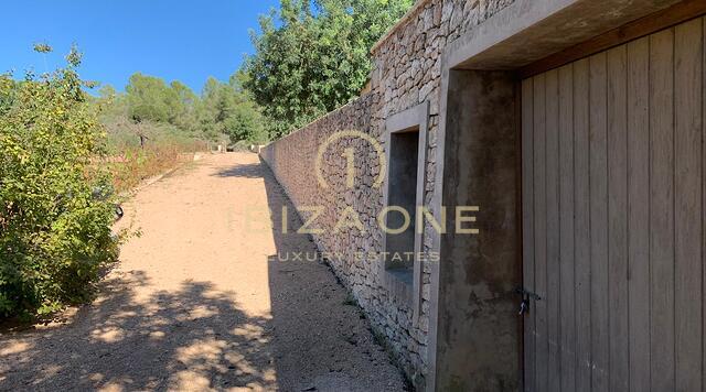 Projet de luxe Rolf Blakstad à vendre sur un magnifique terrain avec vue sur Ibiza, Ibiza