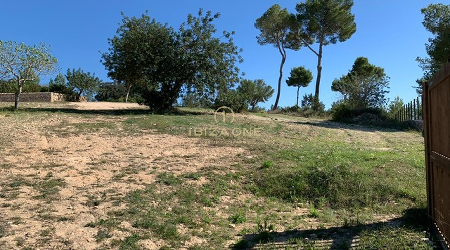 Luxuriöses Rolf Blakstad-Projekt auf wunderschönem Grundstück mit Blick auf Ibiza zu verkaufen, Ibiza
