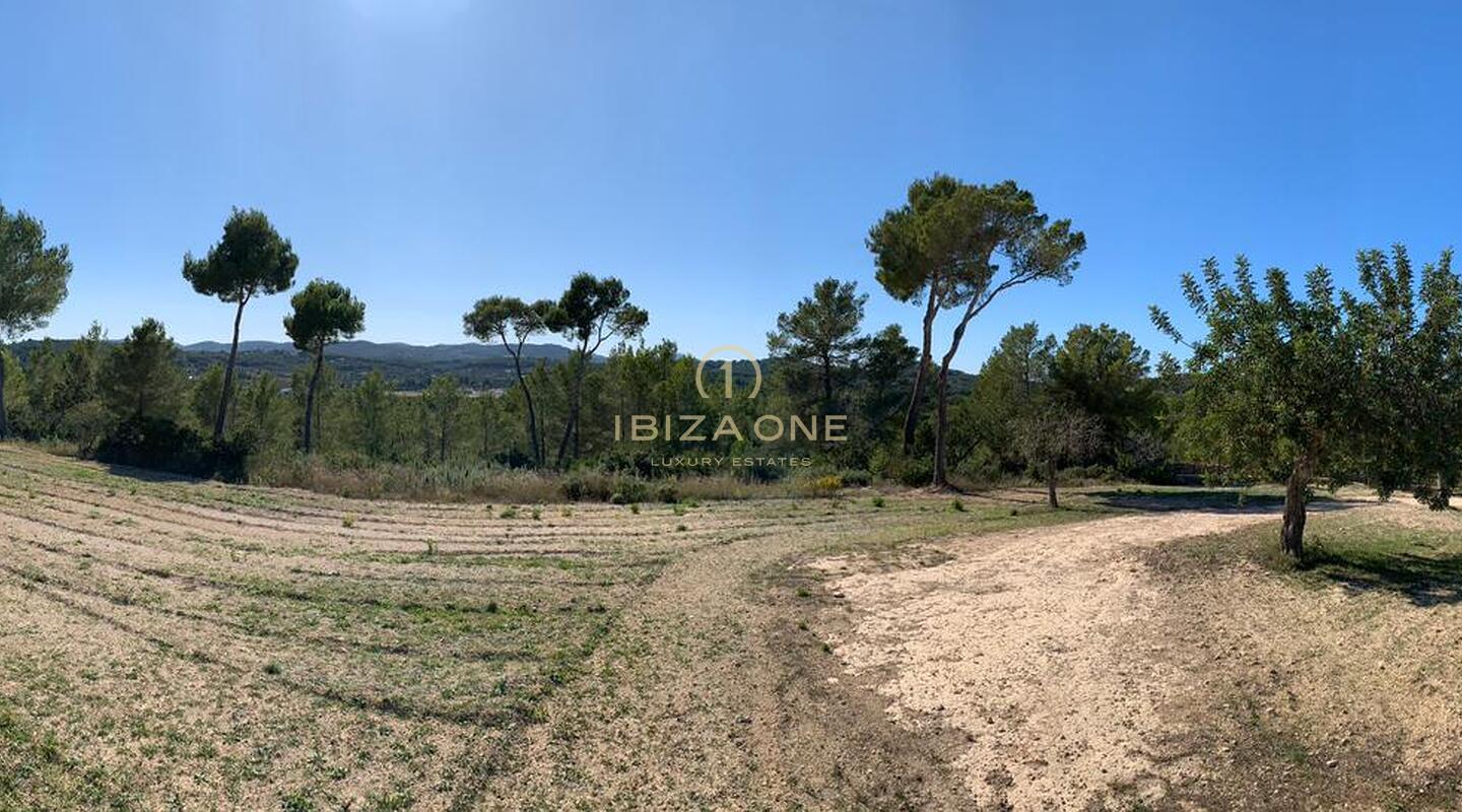 Progetto di lusso Rolf Blakstad in vendita su un bellissimo terreno con vista su Ibiza, Ibiza