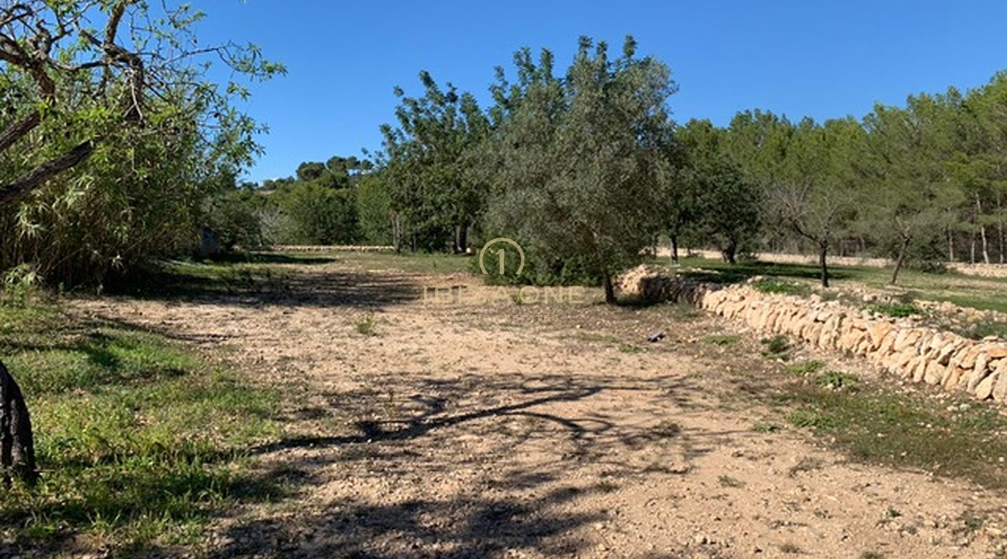 Luxuriöses Rolf Blakstad-Projekt auf wunderschönem Grundstück mit Blick auf Ibiza zu verkaufen, Ibiza