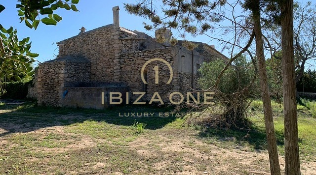 Projet de luxe Rolf Blakstad à vendre sur un magnifique terrain avec vue sur Ibiza, Ibiza