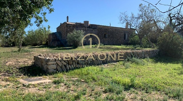 Projet de luxe Rolf Blakstad à vendre sur un magnifique terrain avec vue sur Ibiza, Ibiza